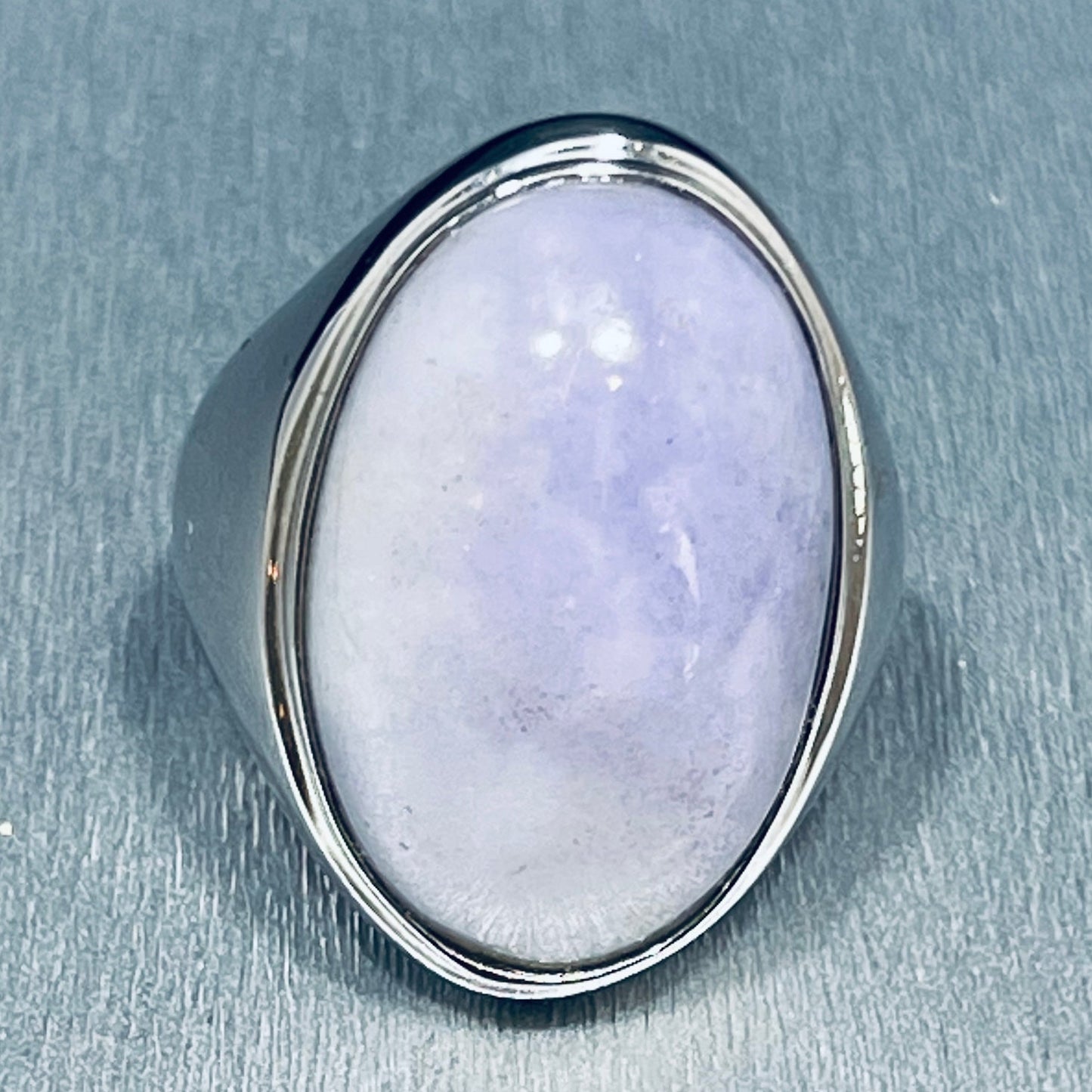 Purple Jade Ring with White Gold