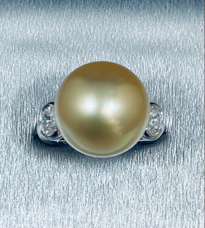 Golden South Sea Pearl Ring