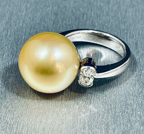 Golden South Sea Pearl Ring