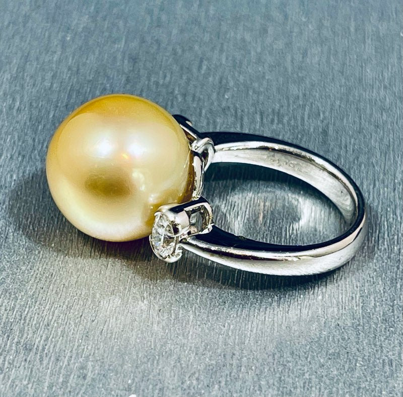 Golden South Sea Pearl Ring