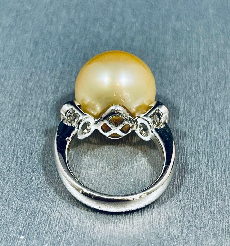 Golden South Sea Pearl Ring