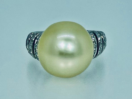 Pearl Ring